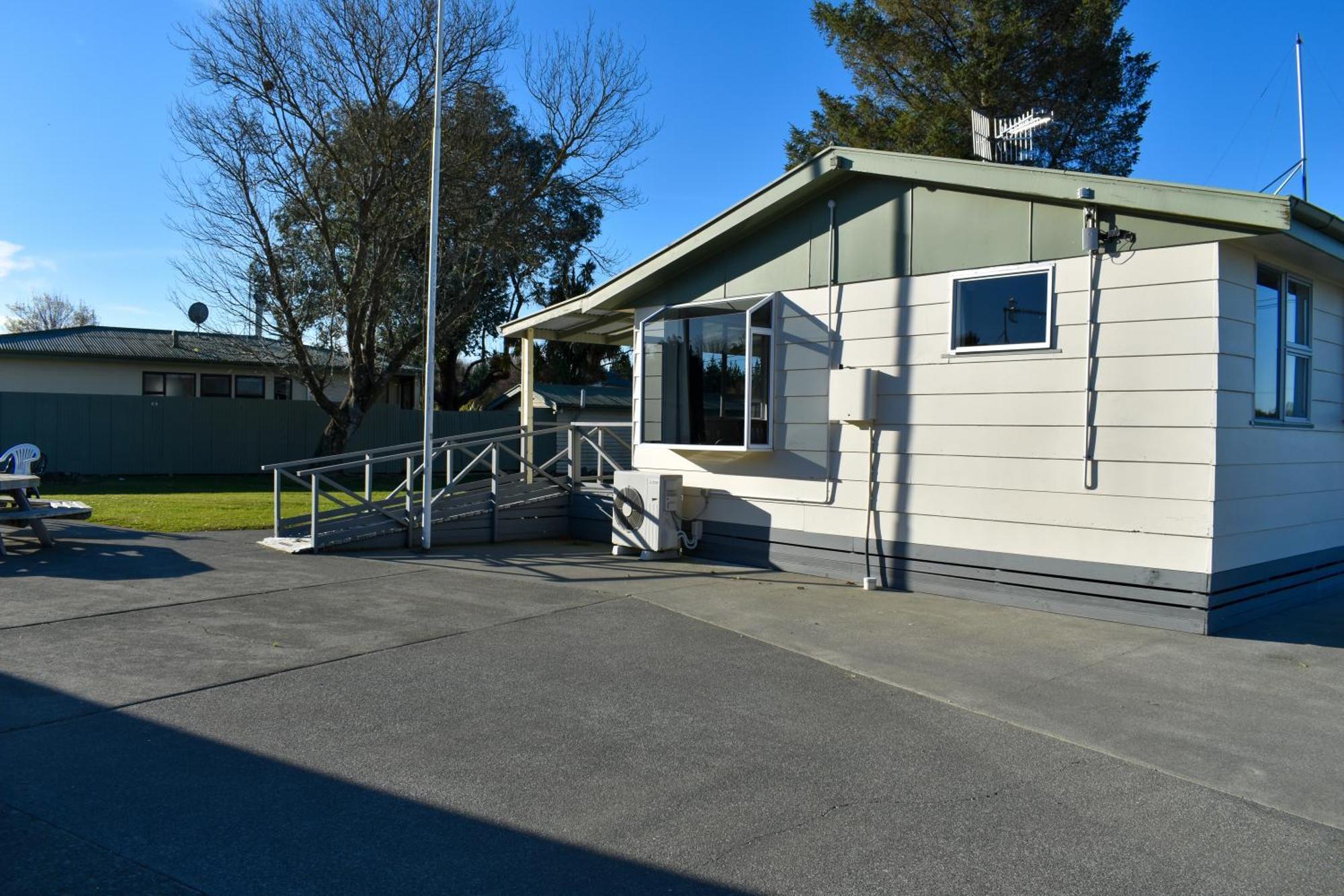 Route79 Holiday Park Geraldine Exterior photo
